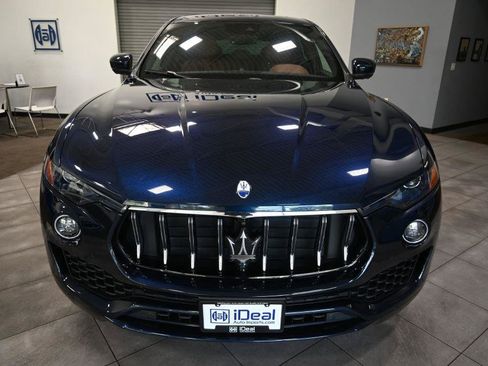 Used 2023 Maserati Levante GT AWD/4WD image 8