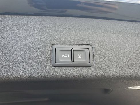 New 2026 Audi Q3 quattro 2.0T AWD/4WD image 10
