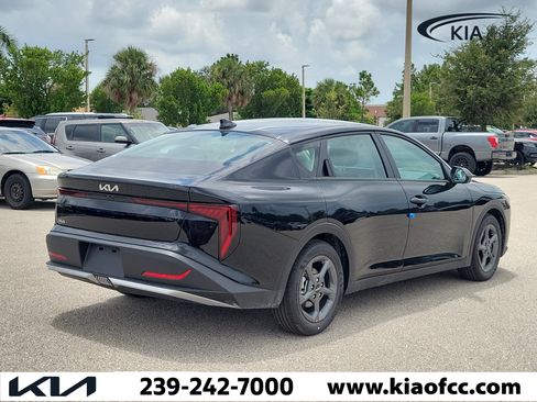 New 2026 Kia K4 FWD image 6