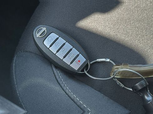 Used 2025 Nissan Altima 2.5 SV FWD image 21