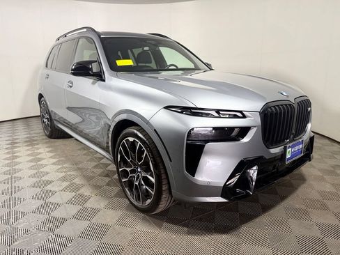 Used 2025 BMW X7 M60i AWD/4WD image 8