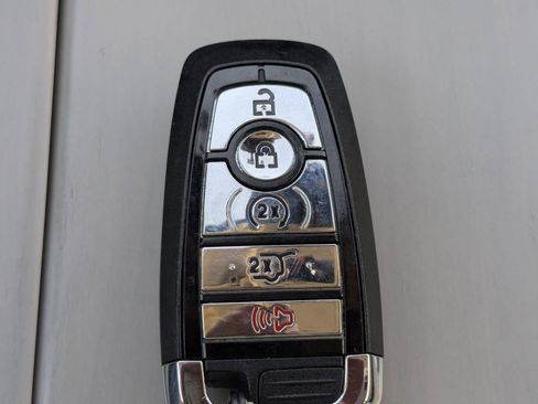 Certified 2025 Lincoln Navigator Reserve image 35