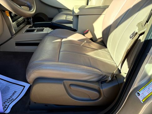 Used 2010 Jeep Liberty Sport w/ Popular Equipment Group image 28