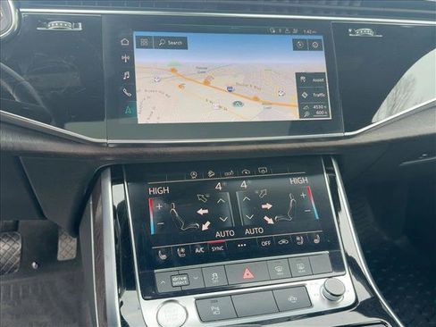Used 2020 Audi Q8 Premium Plus image 13