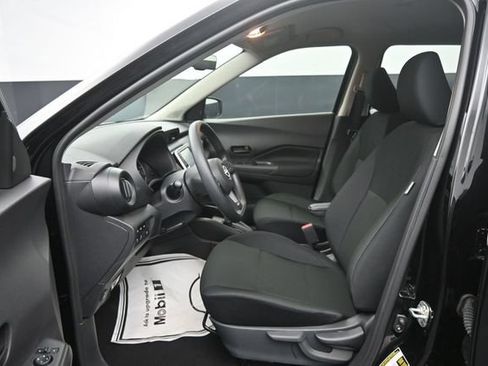 Used 2025 Nissan Kicks Play S w/ Interior Electronics Package FWD image 10