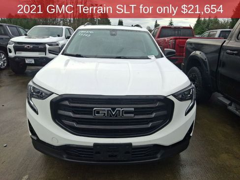 Used 2021 GMC Terrain SLT w/ Infotainment Package II image 3