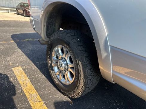 Used 2018 RAM 2500 Laramie w/ Snow Chief Group AWD/4WD image 8