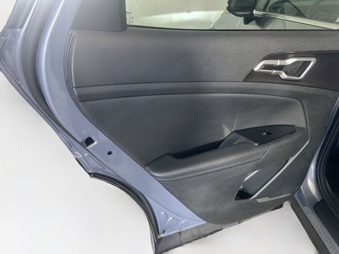 Used 2024 Kia Sportage EX image 26