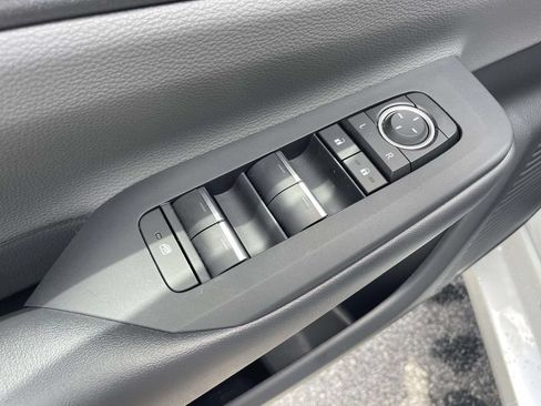 Used 2024 Toyota Prius Limited FWD image 8
