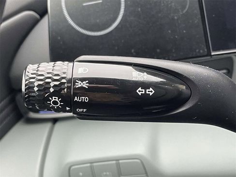 New 2026 Hyundai Elantra Limited image 23