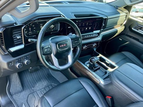 Used 2024 GMC Sierra 1500 Elevation w/ Elevation Premium Package image 39
