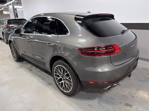 Used 2016 Porsche Macan S image 2
