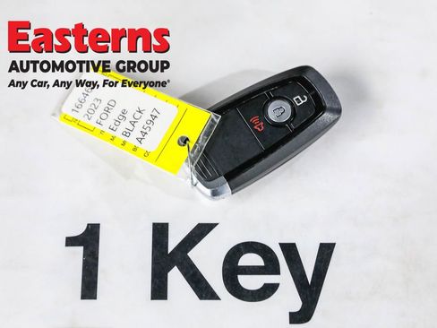 Used 2023 Ford Edge SEL image 24