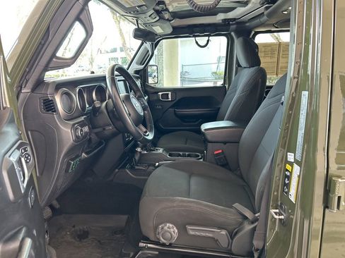 Used 2021 Jeep Wrangler Unlimited Sport image 5