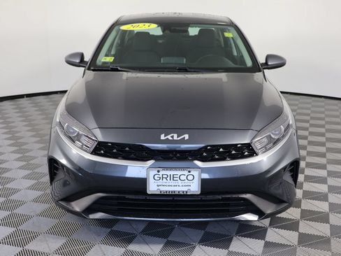 Used 2023 Kia Forte LXS FWD image 3