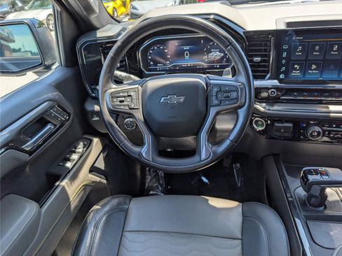 Used 2022 Chevrolet Silverado 1500 ZR2 w/ Technology Package AWD/4WD image 18
