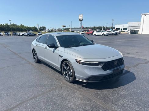 Used 2023 Honda Accord Sport image 7