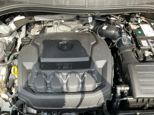 Certified 2023 Volkswagen Tiguan SE R-Line AWD/4WD image 24