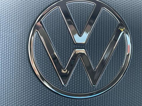 New 2026 Volkswagen Tiguan SE R-Line FWD image 22