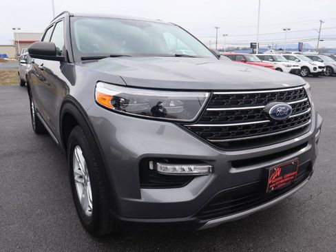 Used 2021 Ford Explorer XLT w/ Equipment Group 202A image 29