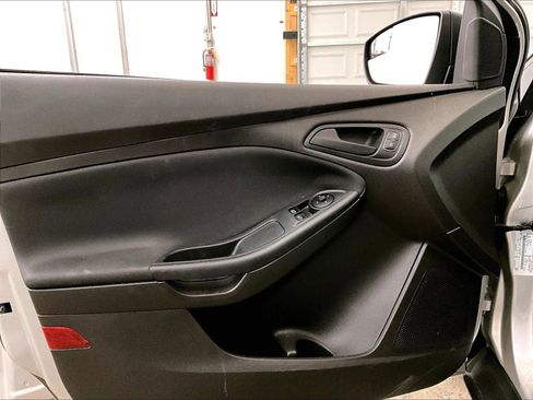 Used 2016 Ford Focus S FWD image 22