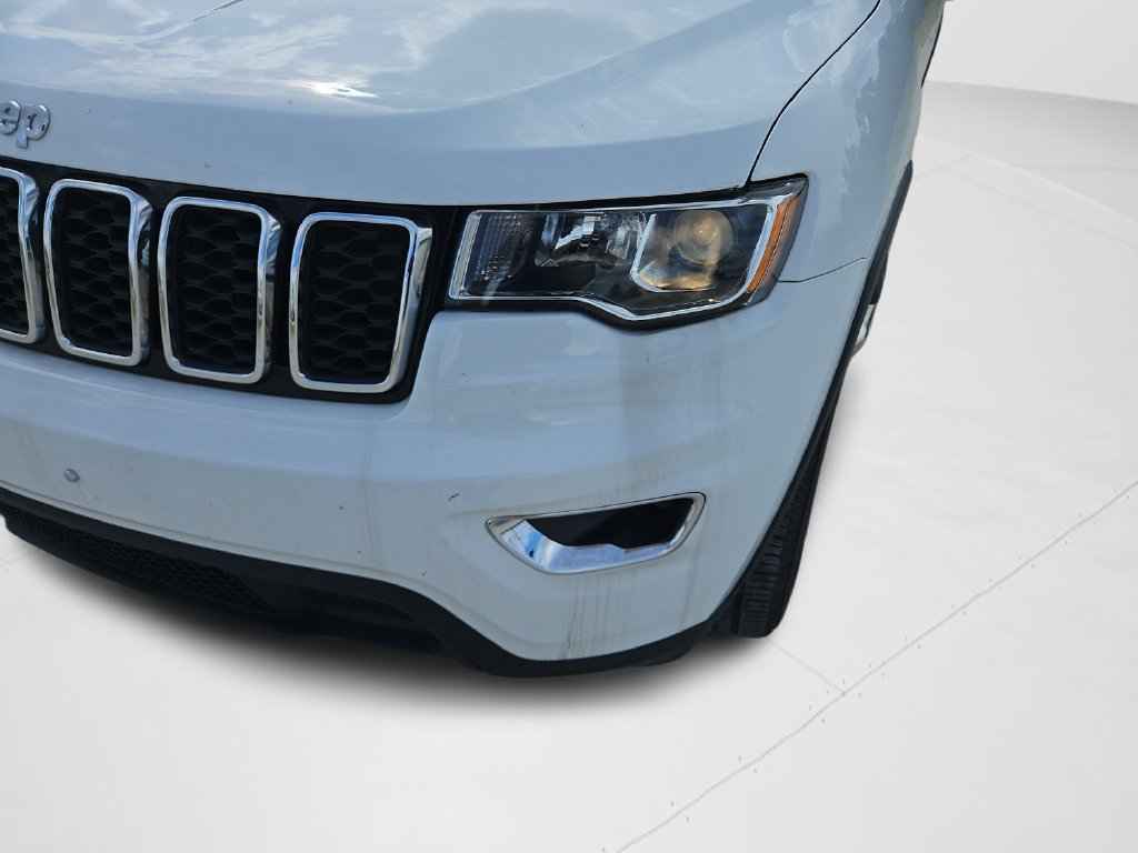 Used 2021 Jeep Grand Cherokee Laredo AWD/4WD image 25