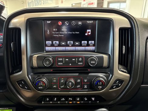 Used 2016 GMC Sierra 2500 Denali w/ Duramax Plus Package AWD/4WD image 16
