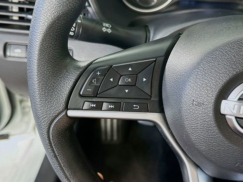 Used 2023 Nissan Altima 2.5 SV FWD image 23