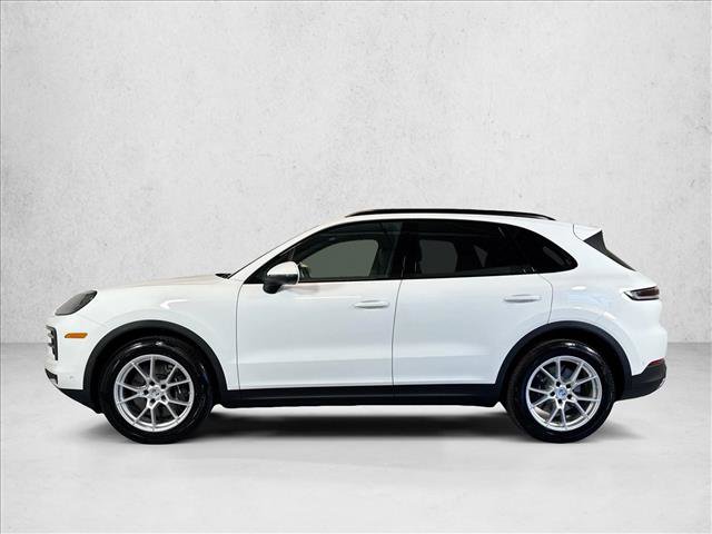 Used 2026 Porsche Cayenne AWD/4WD image 2