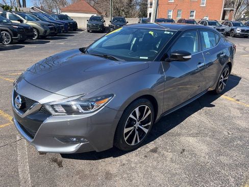 Used 2018 Nissan Maxima 3.5 SV image 1