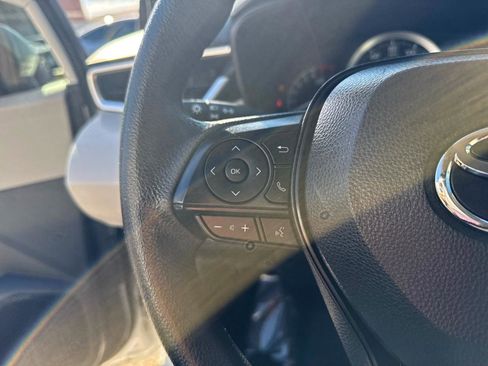 Used 2022 Toyota Corolla LE image 15