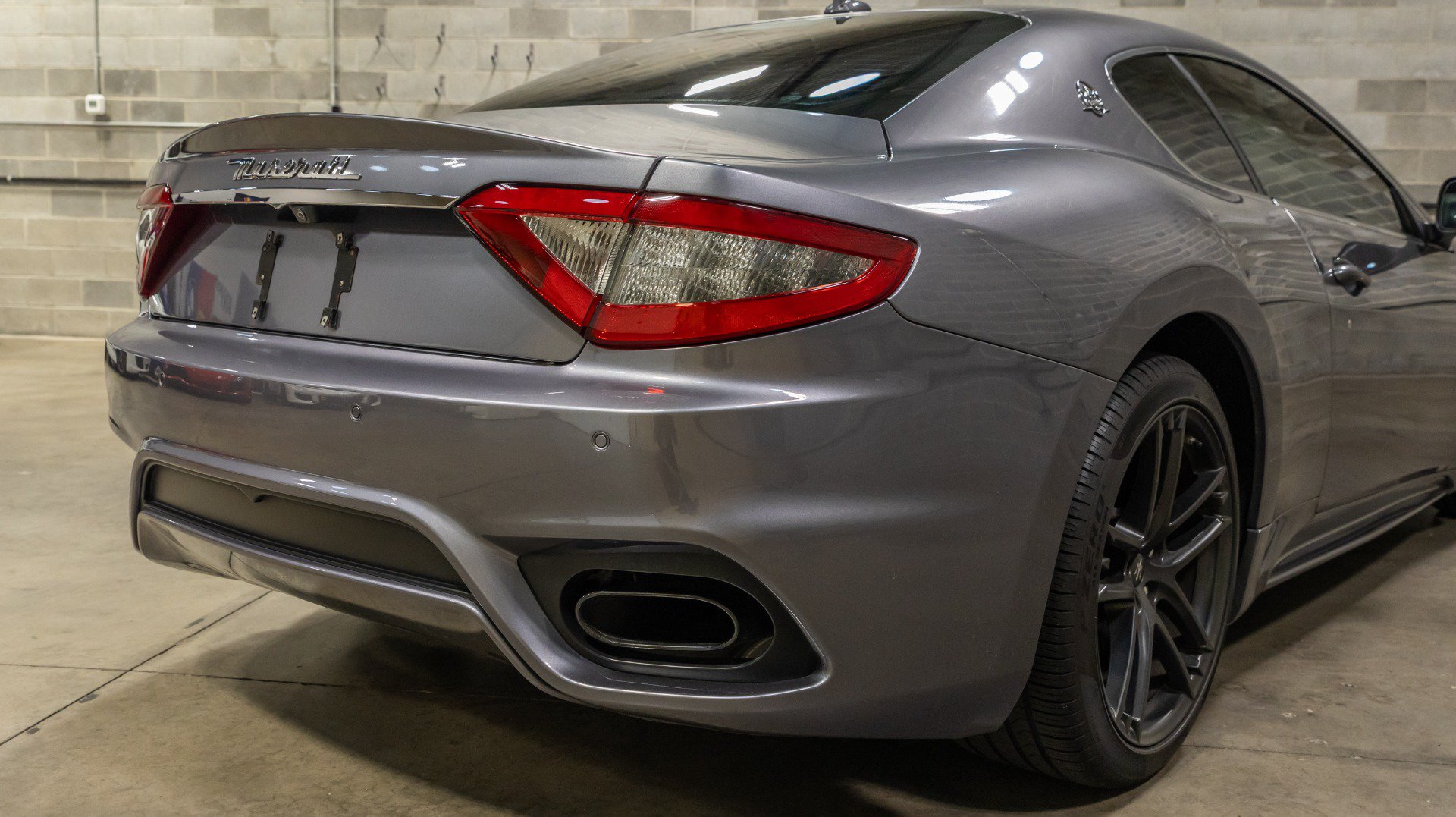Used 2018 Maserati GranTurismo Sport RWD image 26