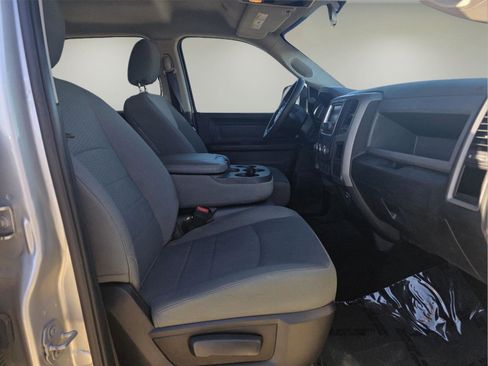 Used 2017 RAM 2500 Tradesman w/ Chrome Appearance Group image 64