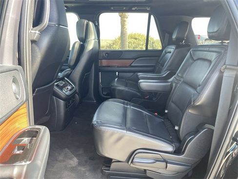 Used 2021 Lincoln Navigator L Reserve image 26