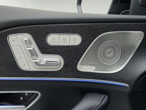 Used 2025 Mercedes-Benz GLS 450 4MATIC image 25