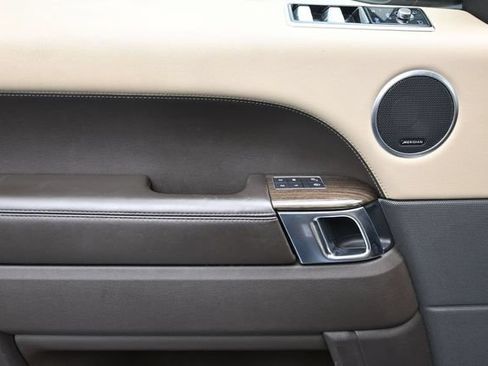 Used 2019 Land Rover Range Rover Sport HSE AWD/4WD image 8