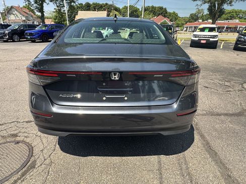 Used 2024 Honda Accord EX image 6