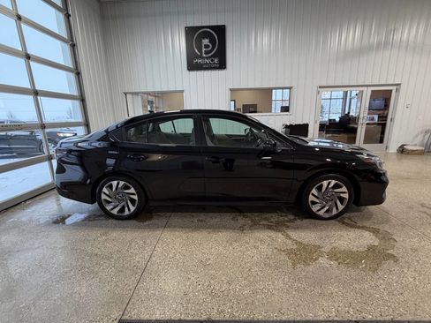 Used 2023 Subaru Legacy Limited image 3