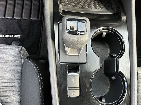 Certified 2023 Nissan Rogue SV AWD/4WD image 19