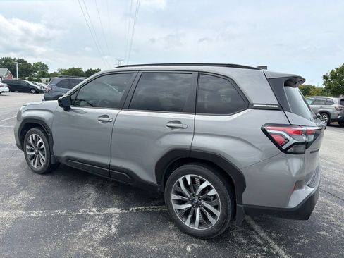 Certified 2025 Subaru Forester Touring AWD/4WD image 12