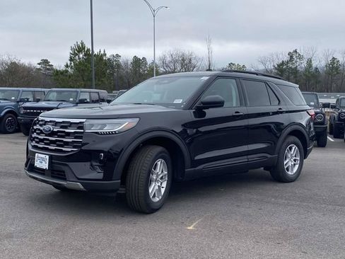 New 2026 Ford Explorer Active w/ Active Comfort Package RWD image 7