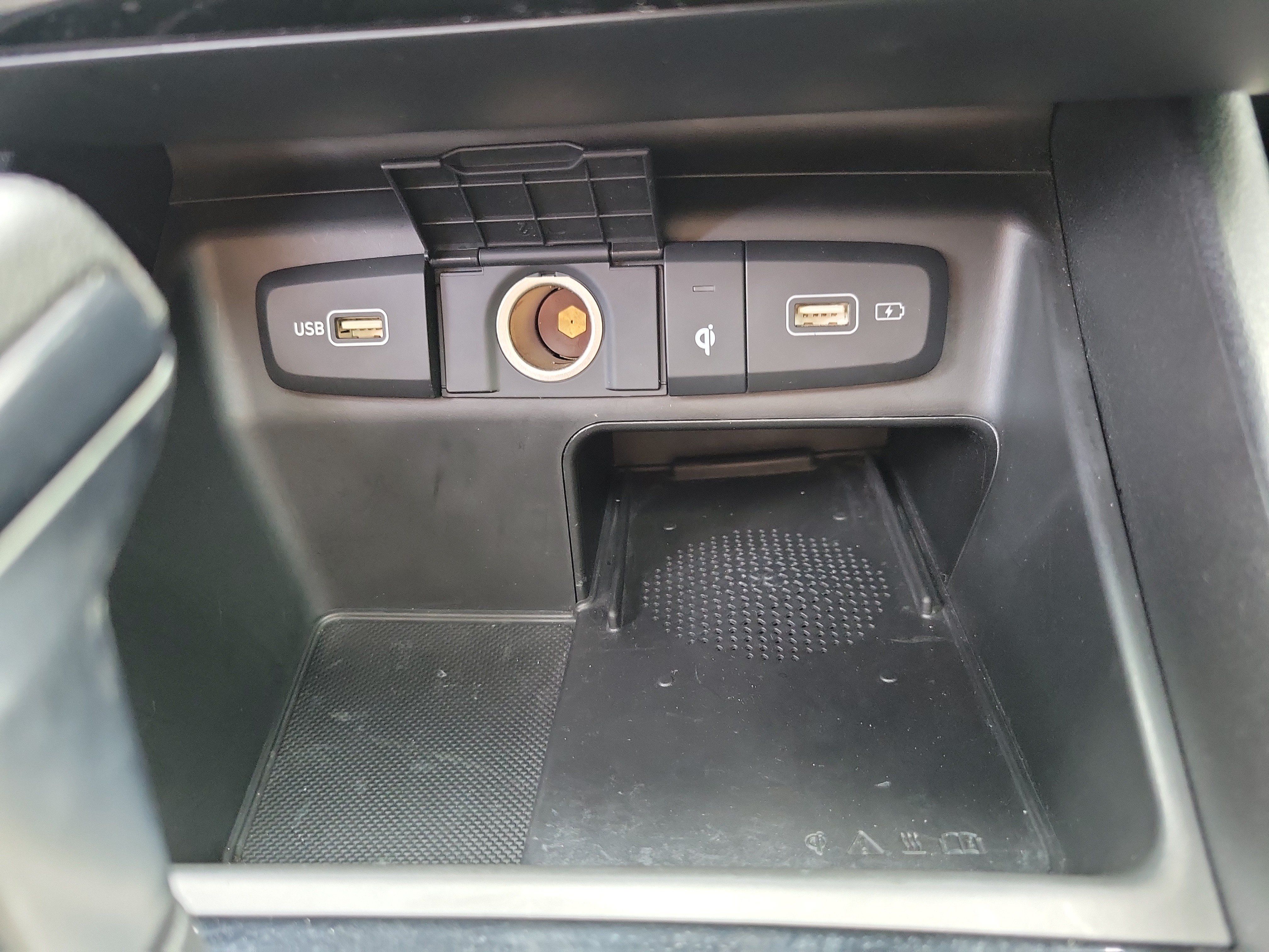 Used 2022 Hyundai Santa Cruz SEL w/ Activity Package FWD image 27