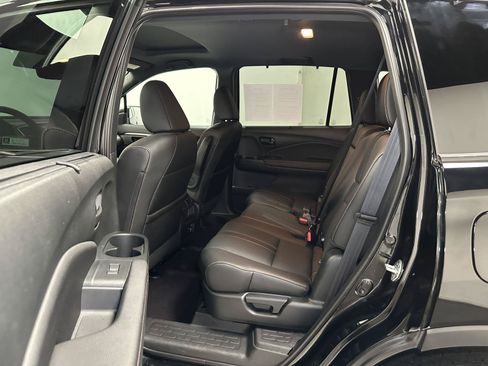 Certified 2023 Honda Passport TrailSport image 32
