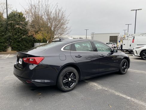 Used 2023 Chevrolet Malibu LT image 9
