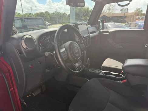 Used 2013 Jeep Wrangler Unlimited Sport image 8