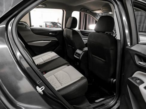 Used 2020 Chevrolet Equinox LS w/ LPO, Floor Liner Package FWD image 40