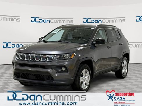 Used 2022 Jeep Compass Latitude AWD/4WD image 1