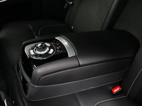 Used 2013 Rolls-Royce Ghost RWD image 28