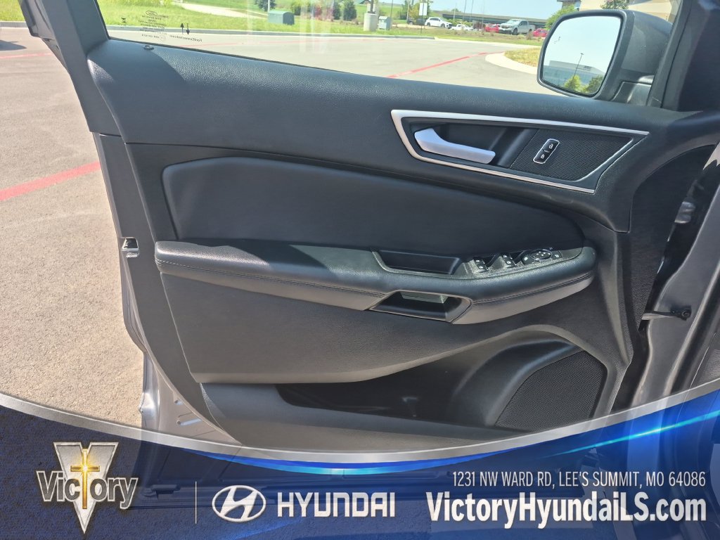 Used 2024 Ford Edge SEL AWD/4WD image 10
