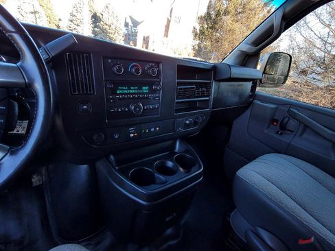 Used 2019 Chevrolet Express 2500 LS w/ Driver Convenience Package image 19